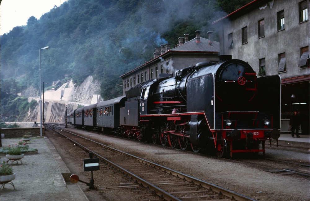 JZ 2-8-2 at Zidani Most