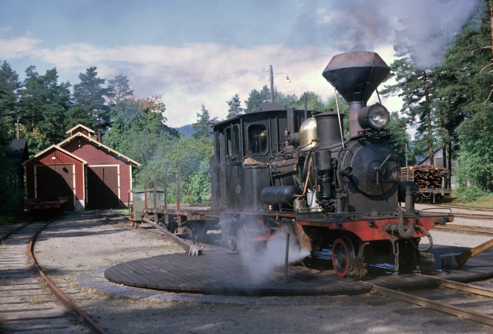 On the turntable at Byglandsfjord