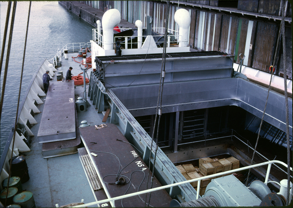 Armadale No 5 Hold loading in Liverpool