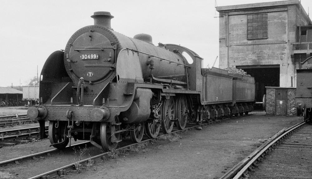 S15 30499 with rods off at Feltham