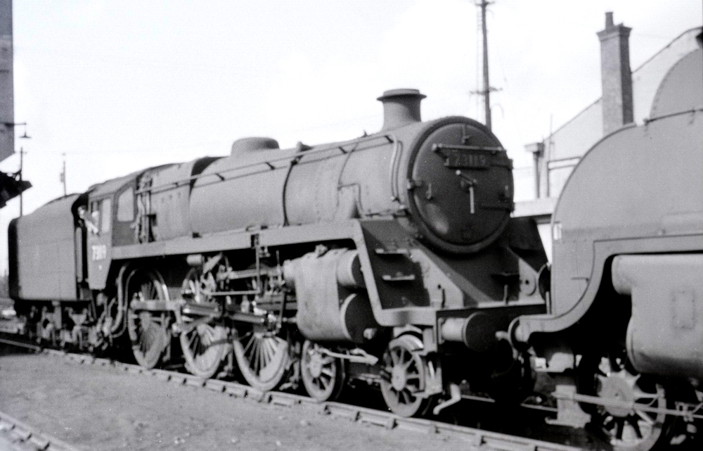 73119 at Feltham