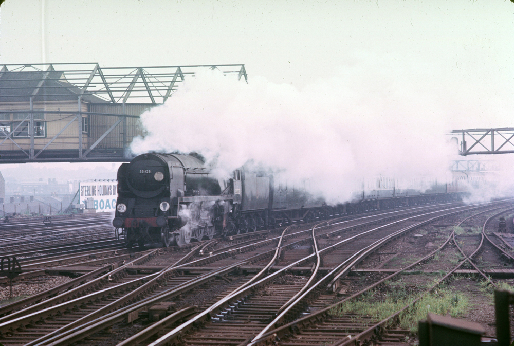 Holland-Afrika Line approaching Clapham Junction on a down express.
